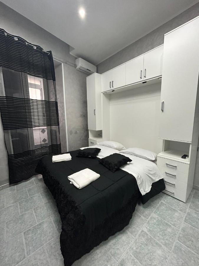 דירות נאפולי Da Concettina House מראה חיצוני תמונה
