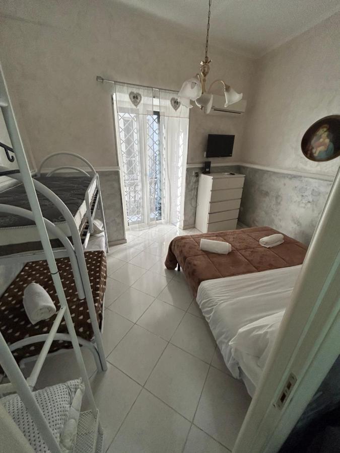 דירות נאפולי Da Concettina House מראה חיצוני תמונה