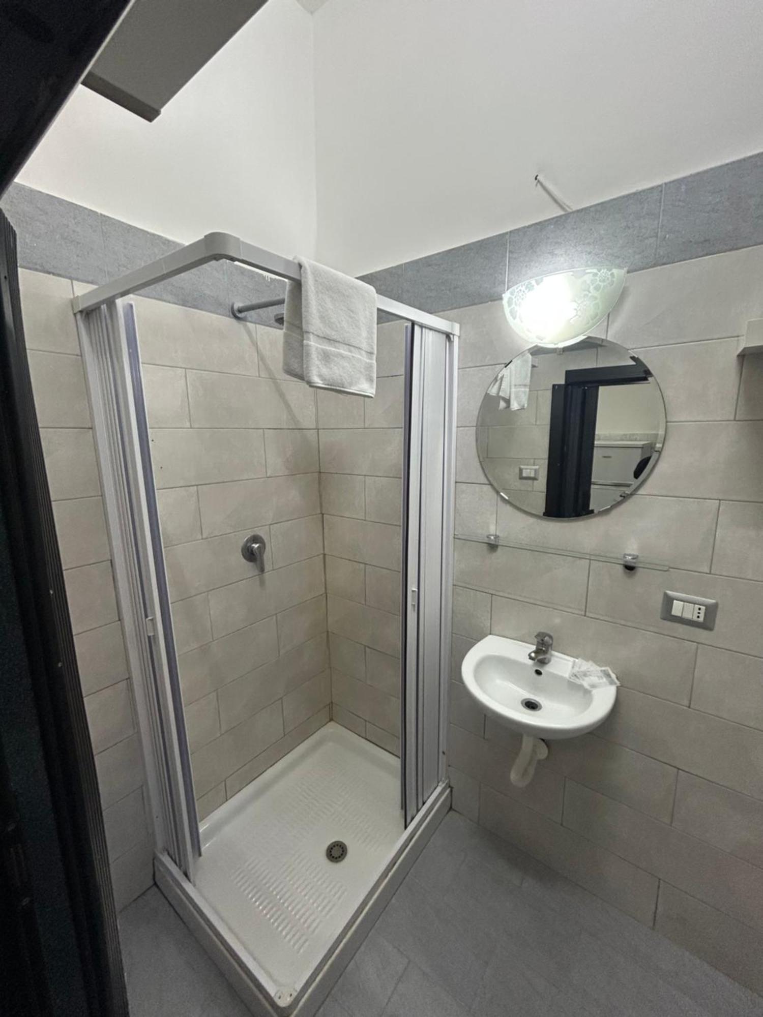 דירות נאפולי Da Concettina House מראה חיצוני תמונה
