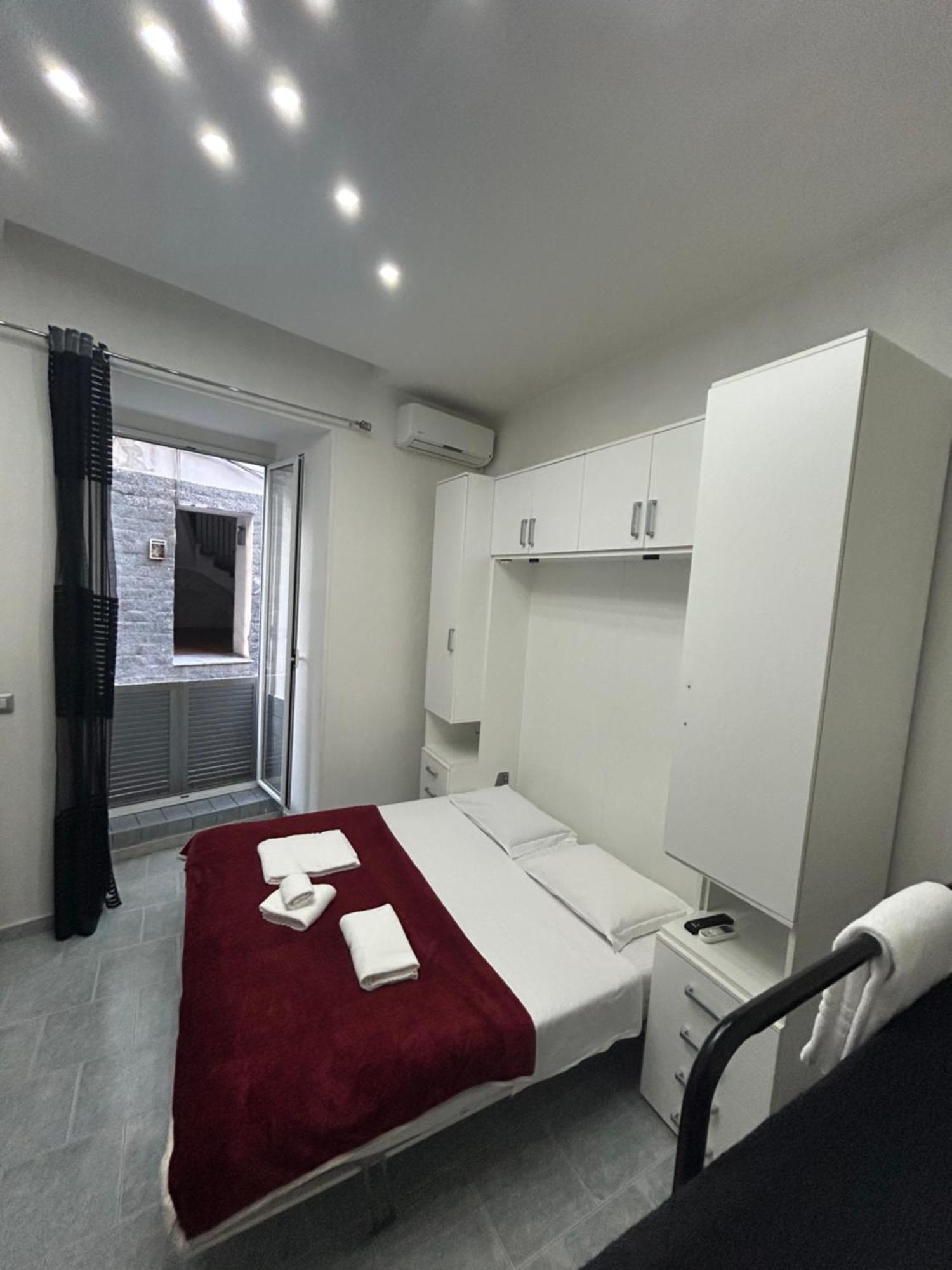 דירות נאפולי Da Concettina House מראה חיצוני תמונה